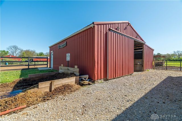 7820 Arlington Road, Brookville, OH 45309