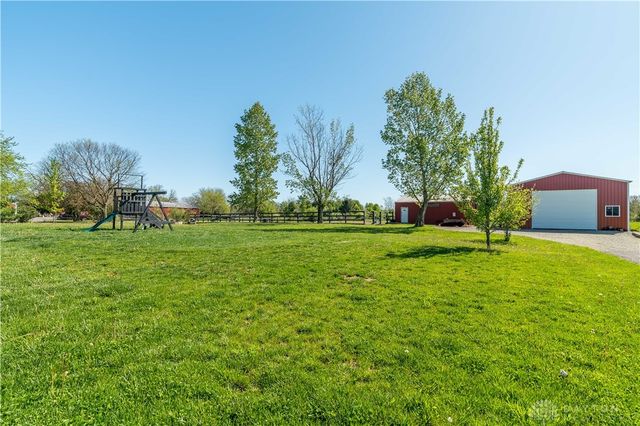 7820 Arlington Road, Brookville, OH 45309