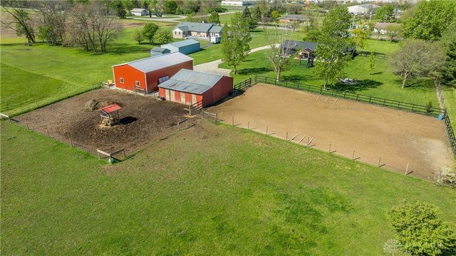7820 Arlington Road, Brookville, OH 45309