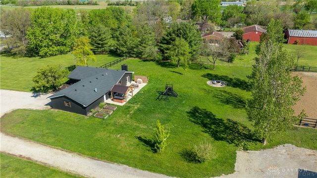 7820 Arlington Road, Brookville, OH 45309