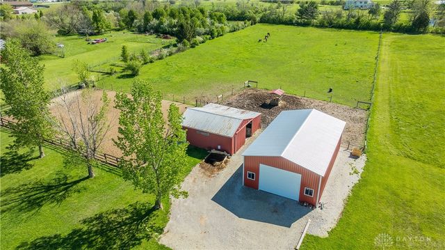 7820 Arlington Road, Brookville, OH 45309