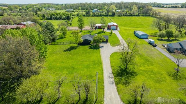 7820 Arlington Road, Brookville, OH 45309