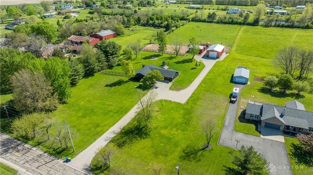 7820 Arlington Road, Brookville, OH 45309