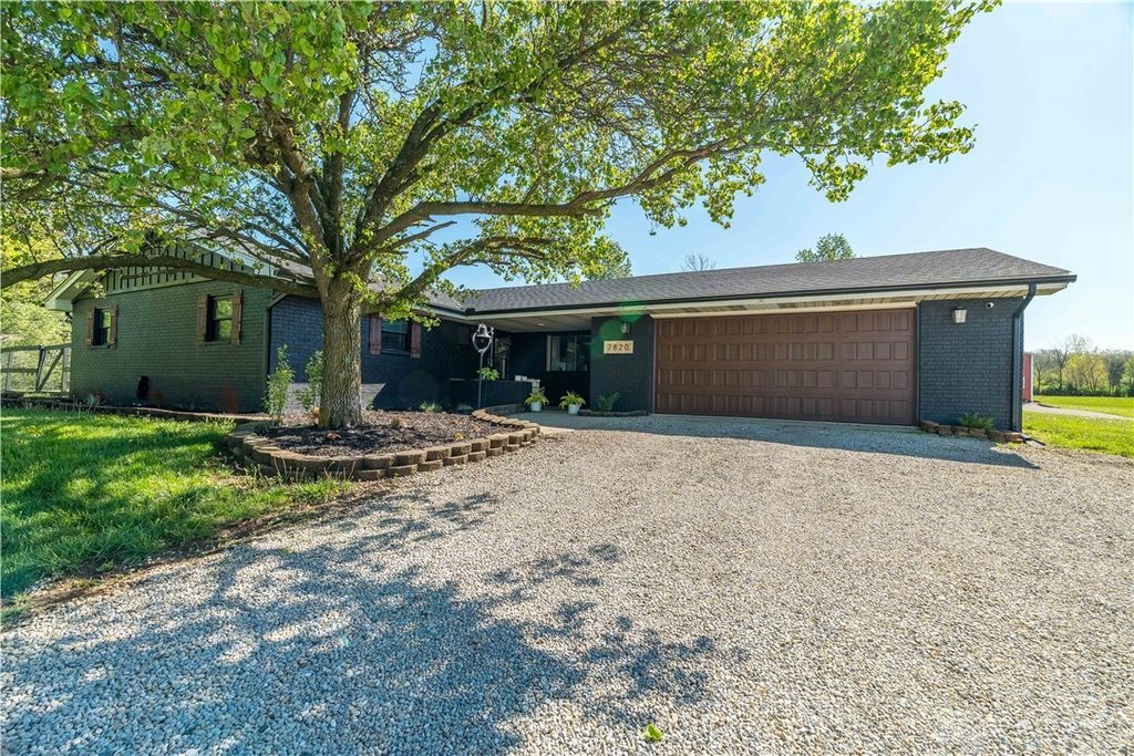 7820 Arlington Road, Brookville, OH 45309