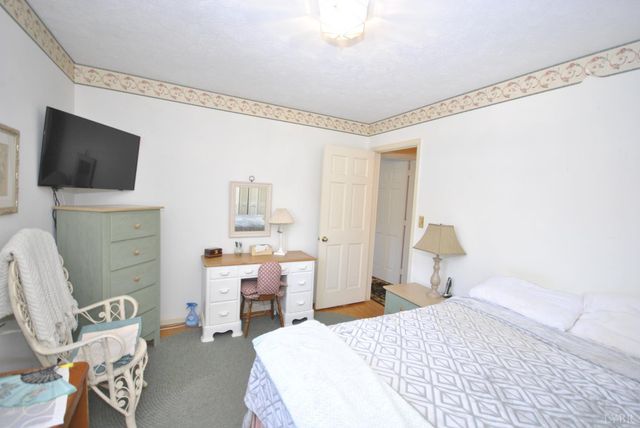 212 Chesterfield Road, Lynchburg, VA 24502