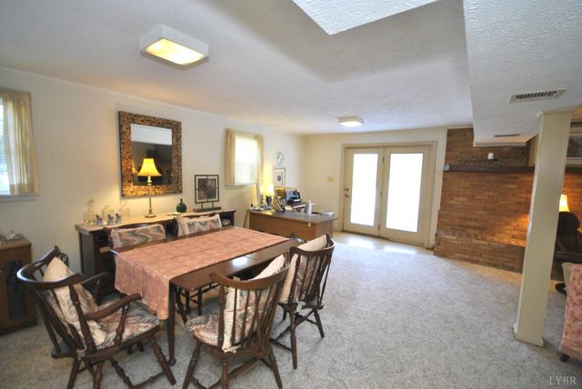 212 Chesterfield Road, Lynchburg, VA 24502