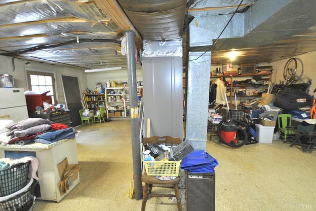 212 Chesterfield Road, Lynchburg, VA 24502