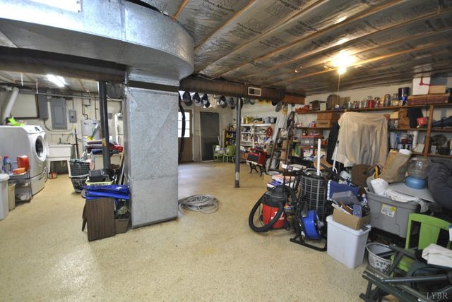 212 Chesterfield Road, Lynchburg, VA 24502