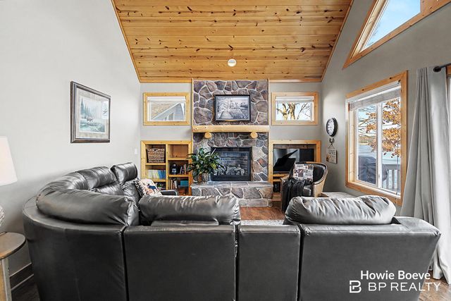 6175 Lake Shore Drive, Newaygo, MI 49337