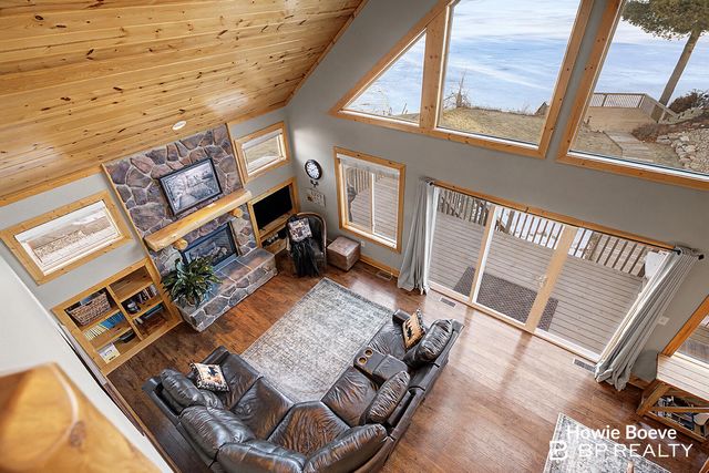 6175 Lake Shore Drive, Newaygo, MI 49337