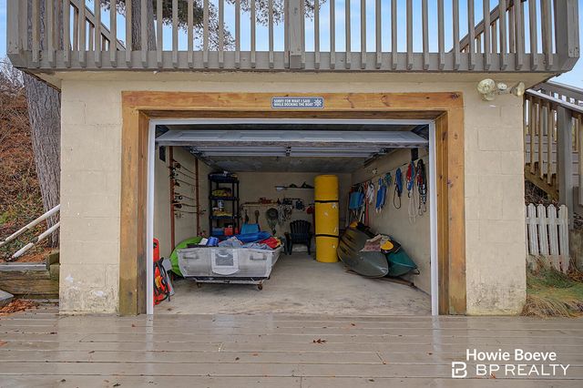 6175 Lake Shore Drive, Newaygo, MI 49337