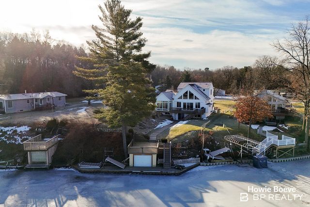6175 Lake Shore Drive, Newaygo, MI 49337