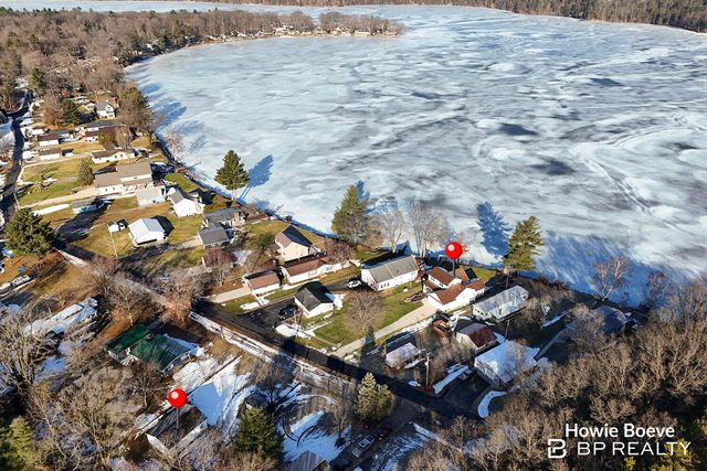 6175 Lake Shore Drive, Newaygo, MI 49337