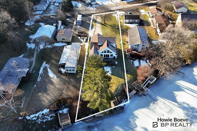 6175 Lake Shore Drive, Newaygo, MI 49337