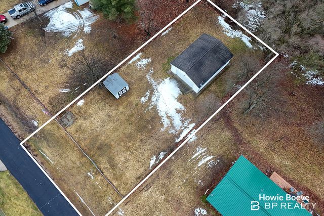 6175 Lake Shore Drive, Newaygo, MI 49337