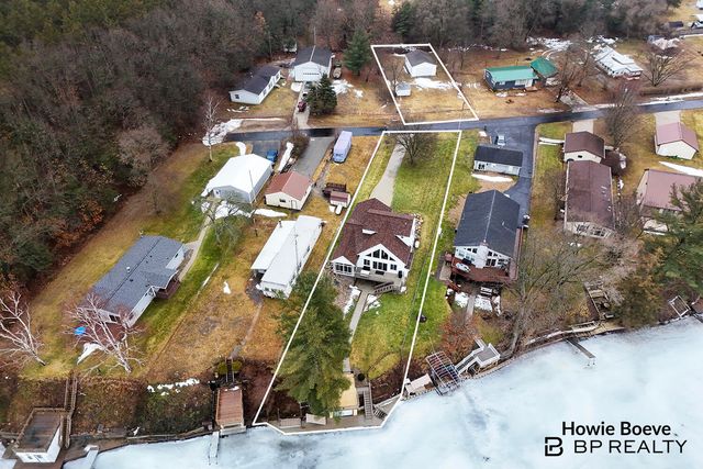 6175 Lake Shore Drive, Newaygo, MI 49337