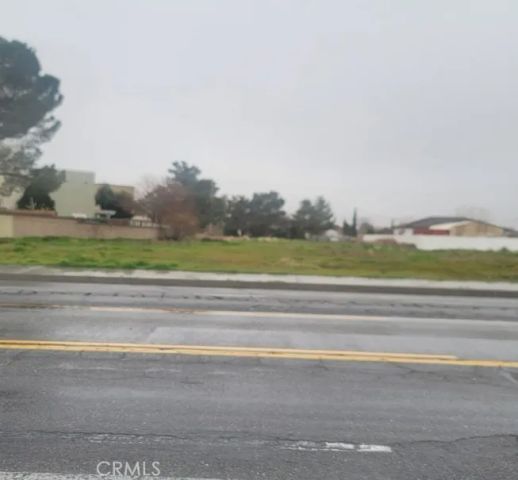 15 15th, Lancaster, CA 93535