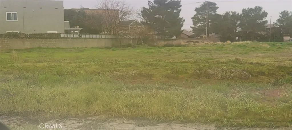 15 15th, Lancaster, CA 93535