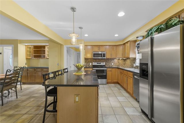 53 School Street, Johnston, RI 02919