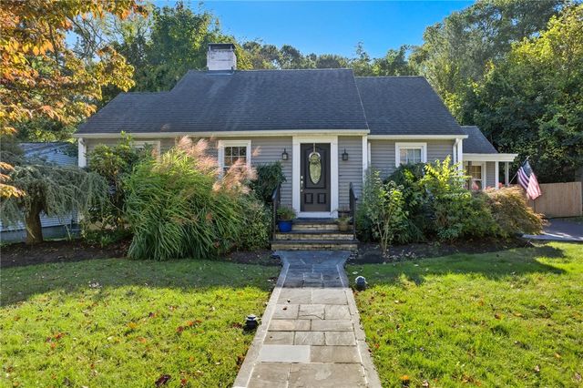 53 School Street, Johnston, RI 02919