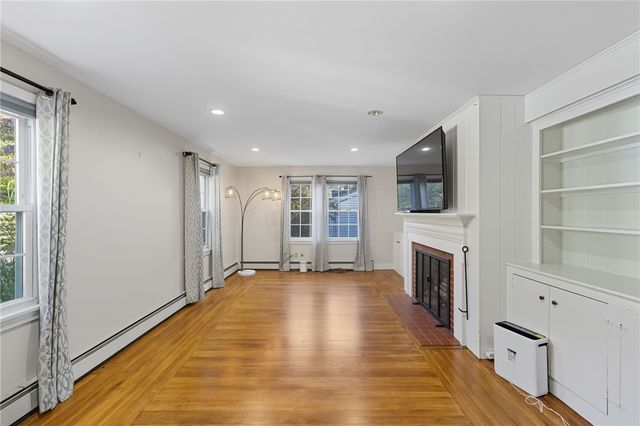 53 School Street, Johnston, RI 02919