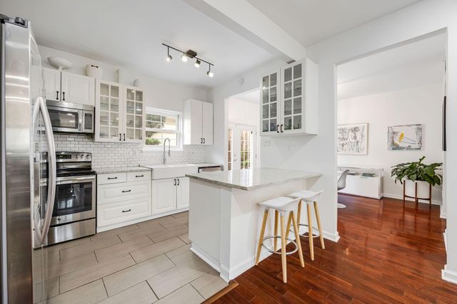 604 Augusta Drive 604, Houston, TX 77057