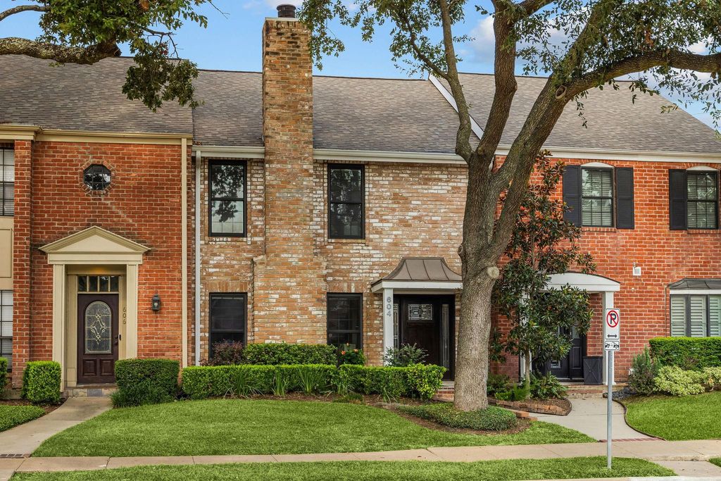 604 Augusta Drive 604, Houston, TX 77057