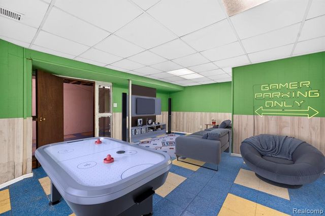 18209 Winwood Avenue, Brownstown, MI 48193