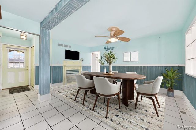 18209 Winwood Avenue, Brownstown, MI 48193