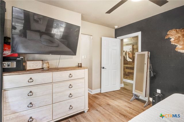 524 E 13th Avenue, Belton, TX 76513
