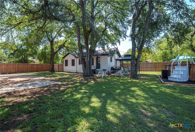 524 E 13th Avenue, Belton, TX 76513