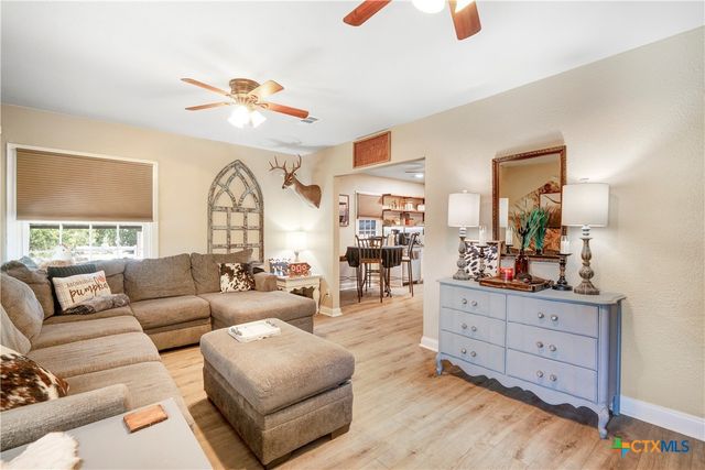 524 E 13th Avenue, Belton, TX 76513