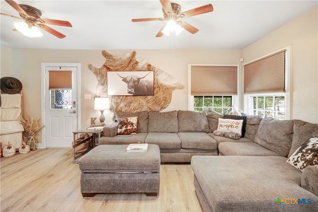 524 E 13th Avenue, Belton, TX 76513