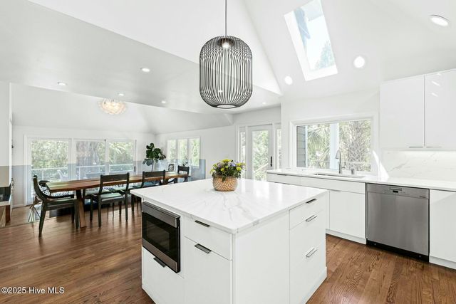 6412 Westport Drive, Wilmington, NC 28409