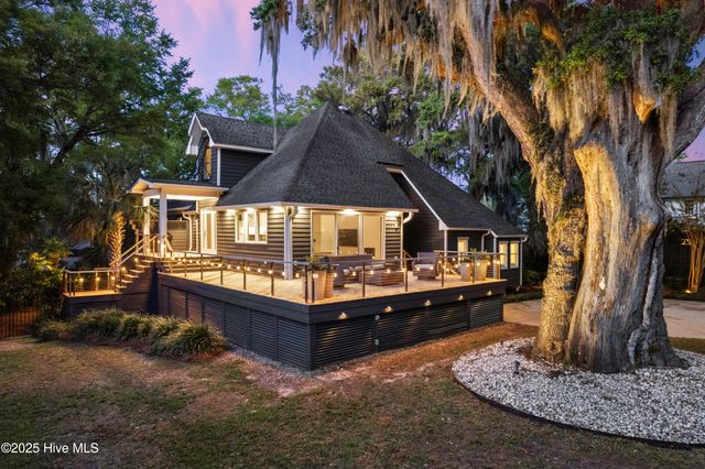 6412 Westport Drive, Wilmington, NC 28409