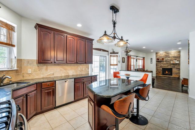 18 Darcy Avenue, Manorville, NY 11949