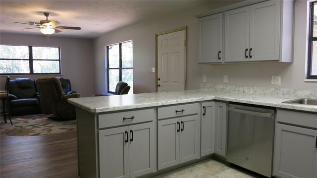 3988 N BAY AVENUE, Crystal River, FL 34428