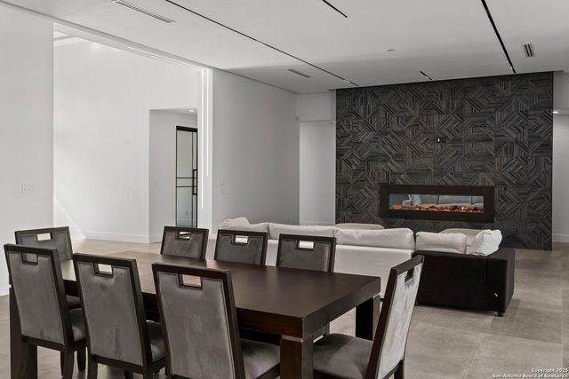 11019 Porter Springs, San Antonio, TX 78255