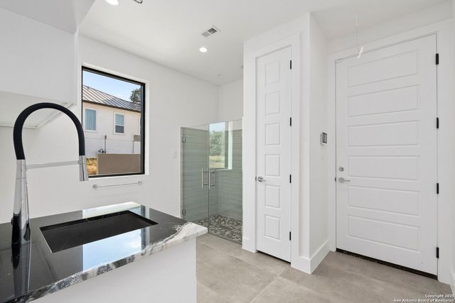 11019 Porter Springs, San Antonio, TX 78255