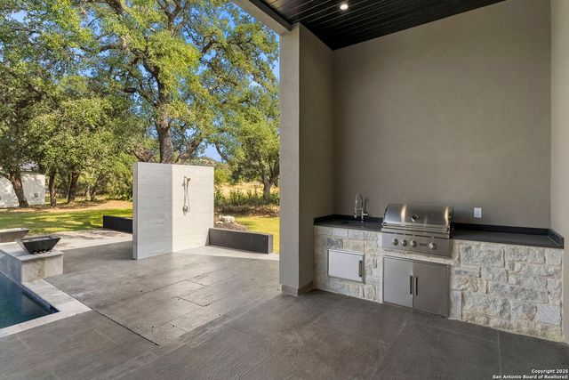 11019 Porter Springs, San Antonio, TX 78255