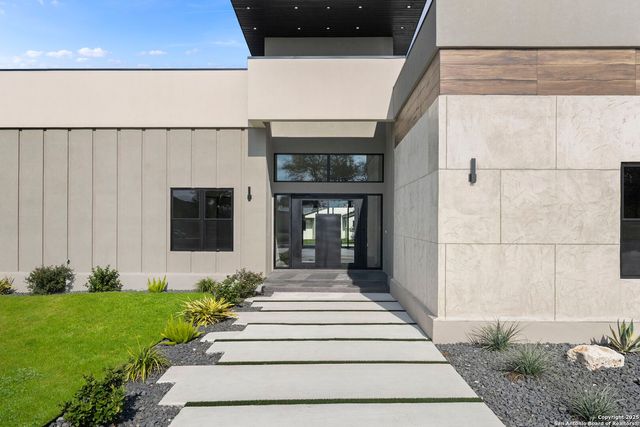 11019 Porter Springs, San Antonio, TX 78255