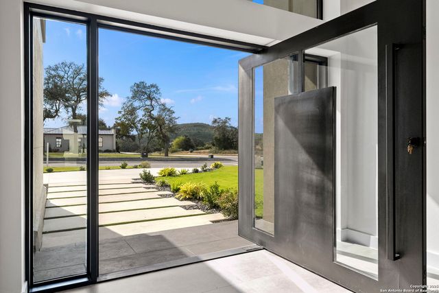 11019 Porter Springs, San Antonio, TX 78255