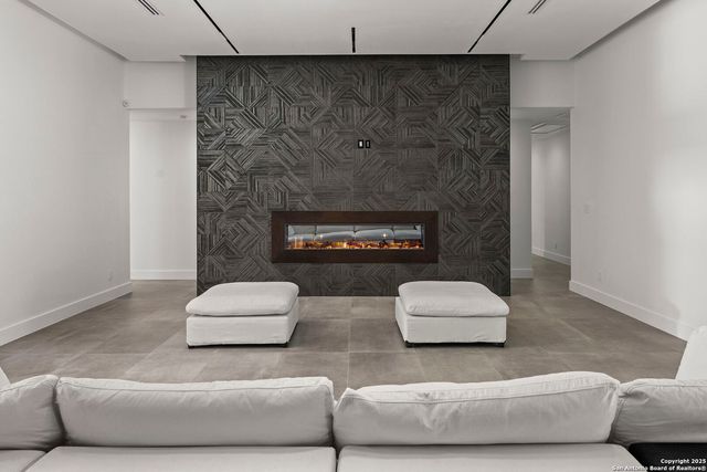 11019 Porter Springs, San Antonio, TX 78255