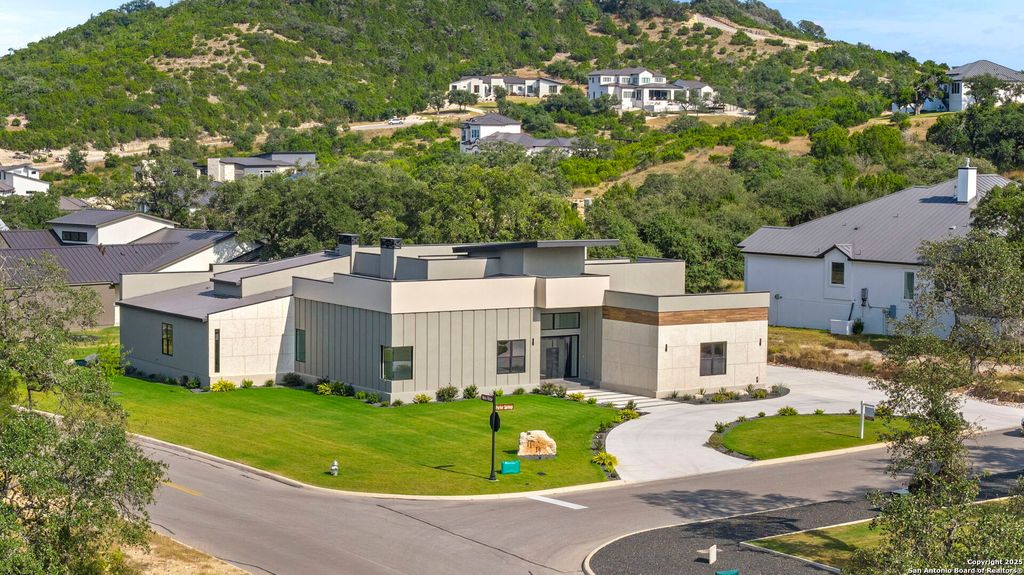 11019 Porter Springs, San Antonio, TX 78255