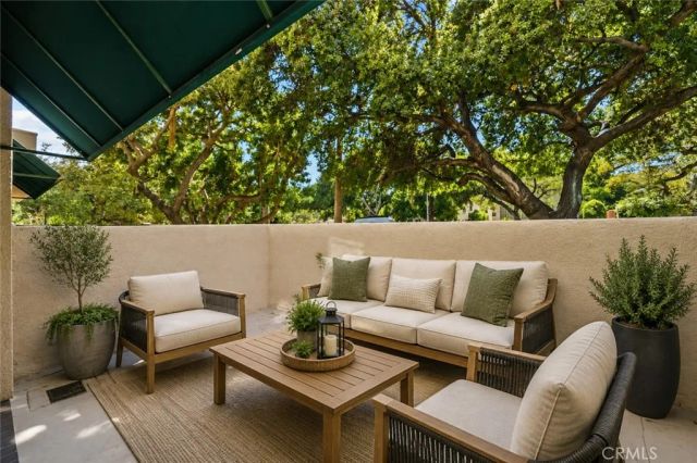 484 S Euclid 101, Pasadena, CA 91101