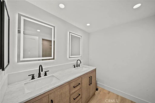 484 S Euclid 101, Pasadena, CA 91101