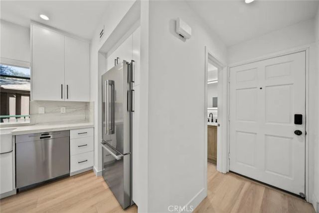 484 S Euclid 101, Pasadena, CA 91101