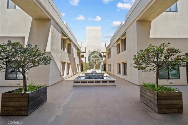 484 S Euclid 101, Pasadena, CA 91101