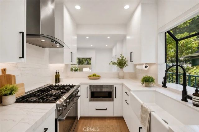 484 S Euclid 101, Pasadena, CA 91101
