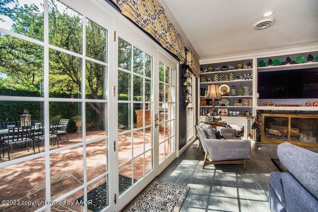 2802 S HUGHES Street, Amarillo, TX 79109